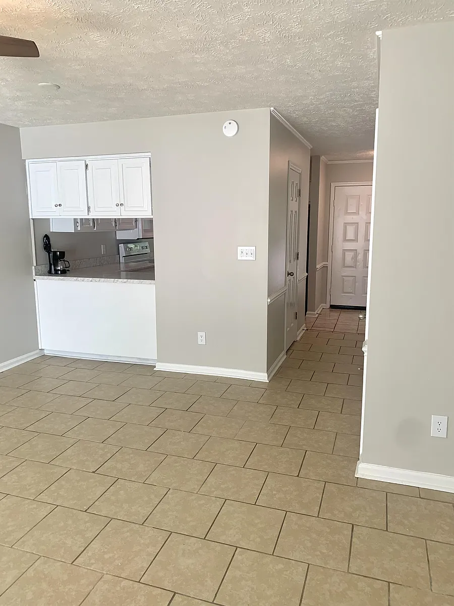 Building Photo - 200-500 Holly Pines Dr