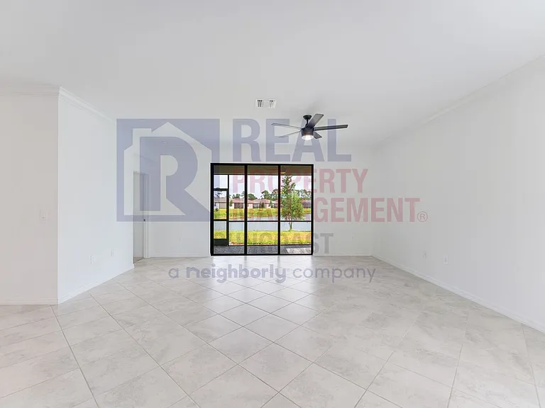 11160 Balfour St — Photo 11