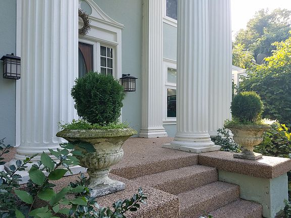 4th image of 2350 Leonard St NW