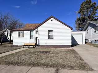 405 2nd Ave NW, Beulah, ND 58523