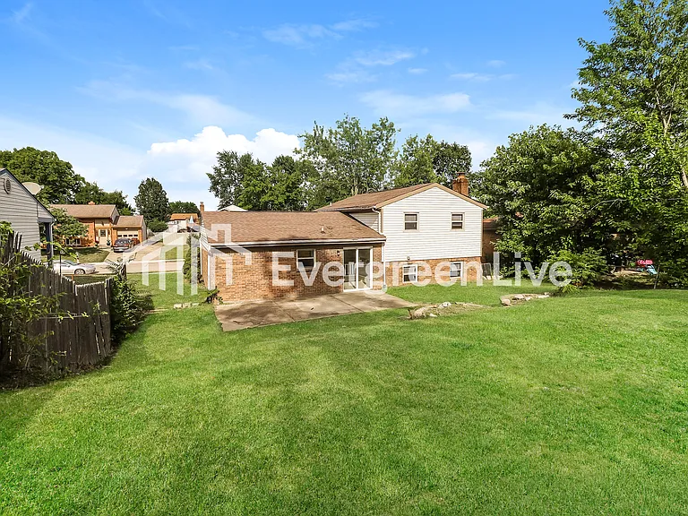 7732 Ravenswood Dr — Photo 15
