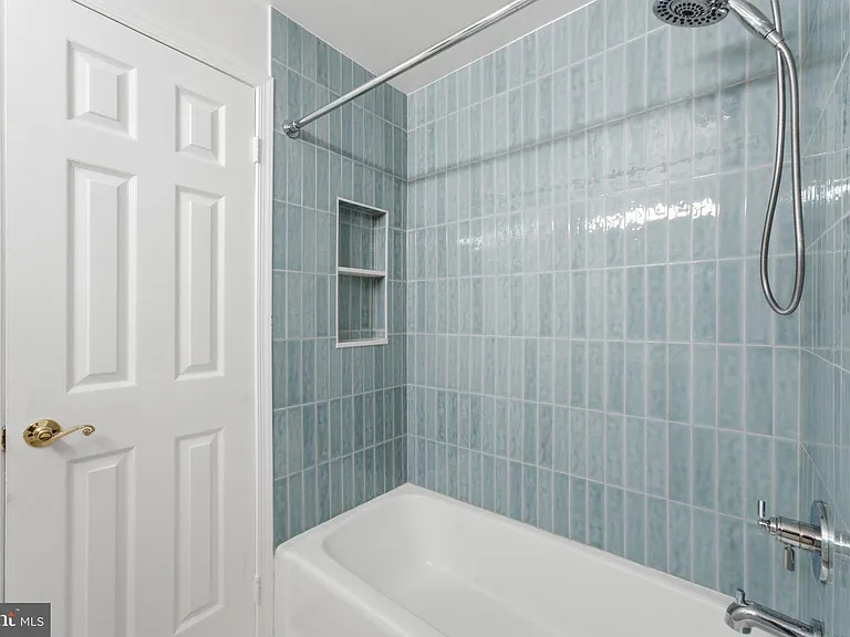 5705 Brewer House Cir #T2 — Photo 27