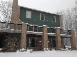 7160 S State Rd, Harbor Springs, MI 49740