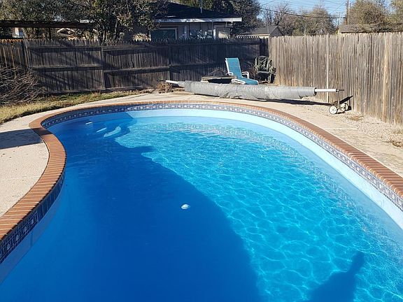2nd image of 3505 Vantage Ln