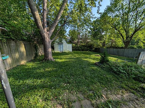 4th image of 1309 NW 66th Ter