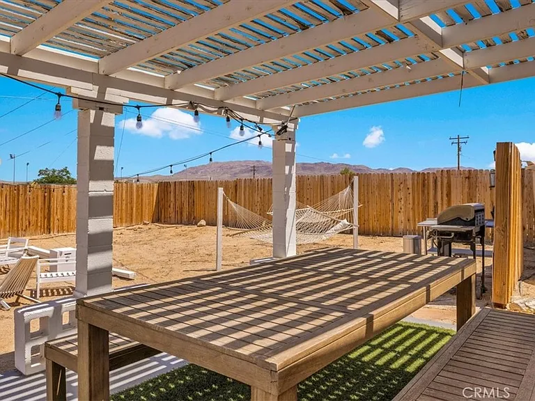 5749 Halsey Ave — Photo 31