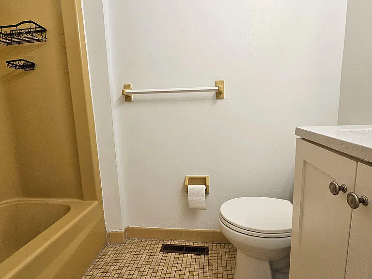117 Hamlet Dr — Photo 16