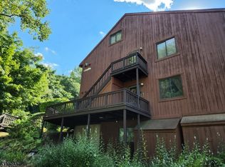 8 Acapulco Princess Pl #U2-2, Vernon, NJ 07462