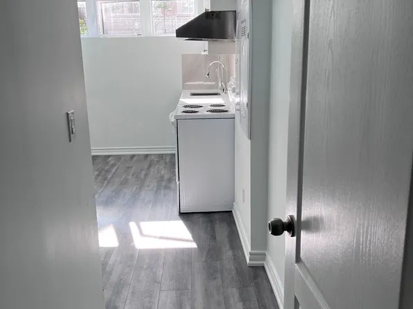 16 Eaton Park Ln Basement 10, Toronto, ON M1W 0A5