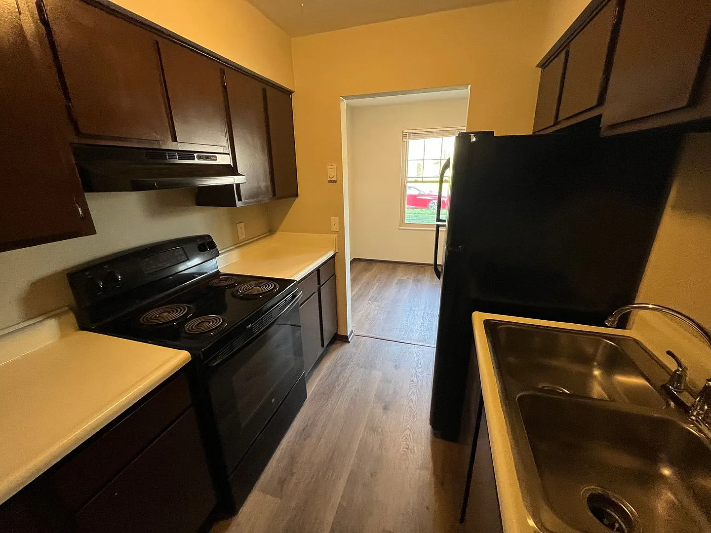1285 Sanlor Avenue — Photo 3