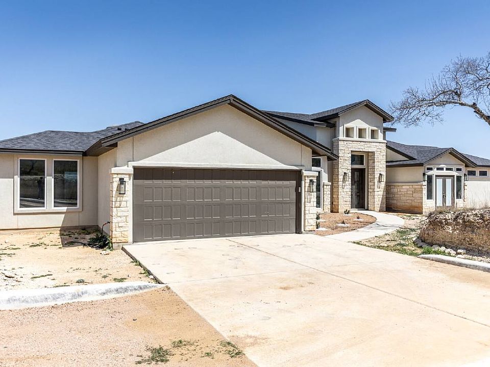 1st image of 584 N Scenic Hills Ct