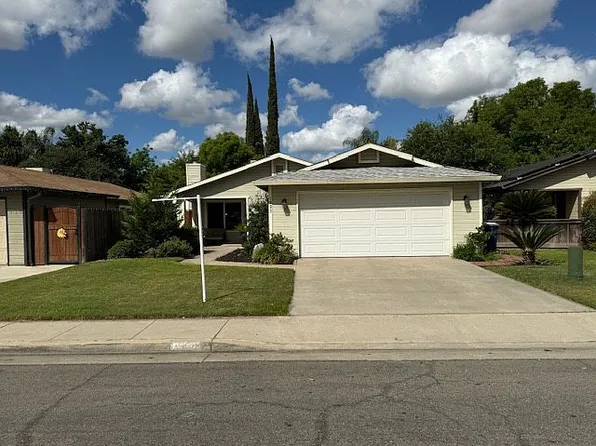 1021 12th Ave, Kingsburg, CA 93631