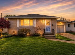 71 E Cherbourg Dr, Buffalo, NY 14227