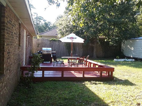 2nd image of 1691 Valparaiso Blvd