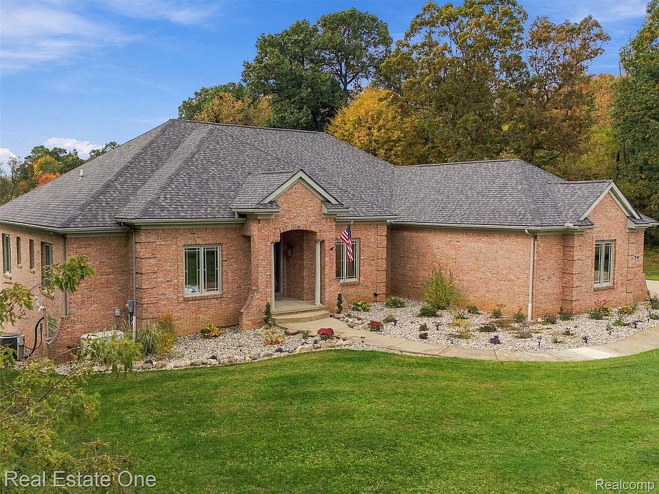 1st image of 2840 Eric Dr