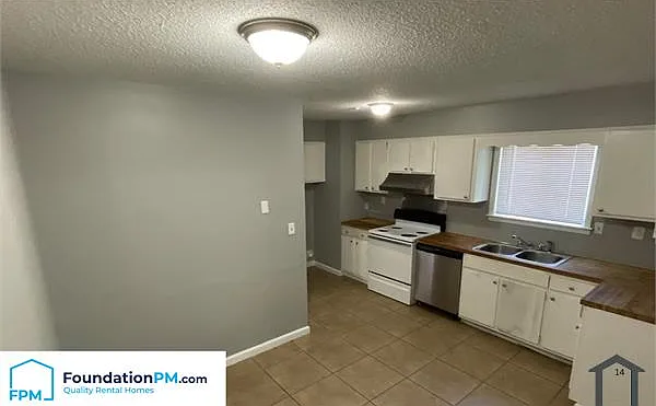 2851 Knightway Rd — Photo 3