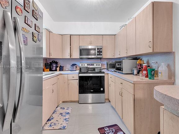 5th image of 1231 NE 152nd St