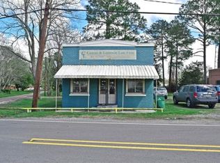 15068 River Rd, Hahnville, LA 70057