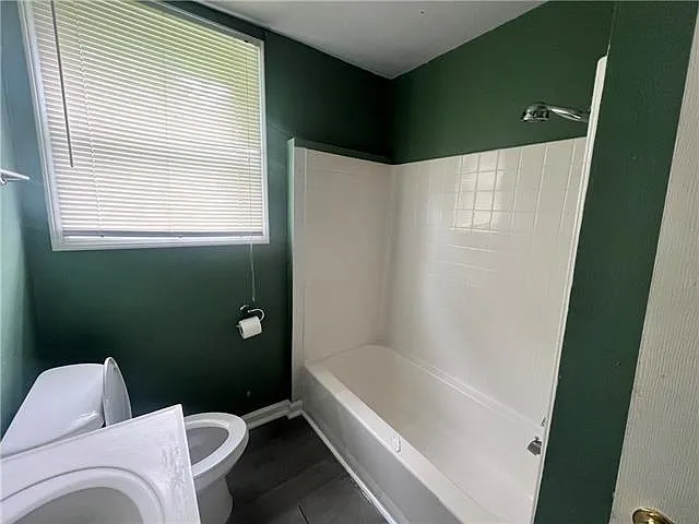 2739 Bay St #B — Photo 9