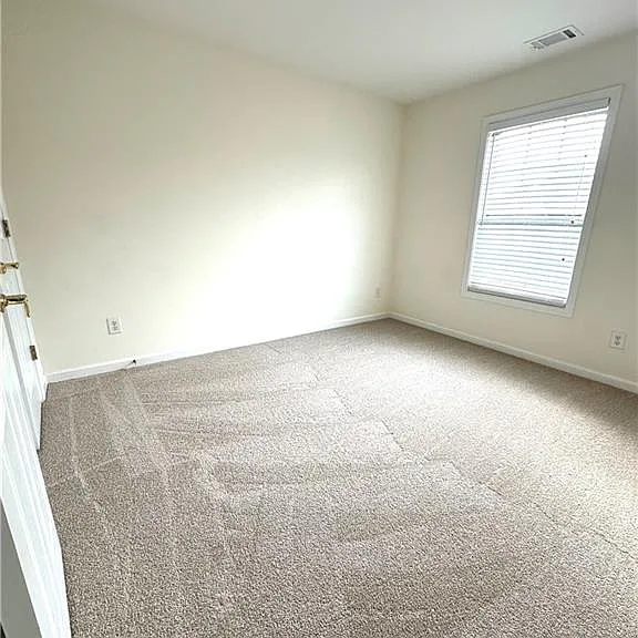 5876 Rue Villa Ln — Photo 10