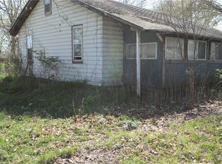 1300 W South 4th St, Shelbyville, IL