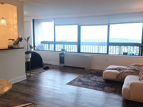 5th image of 3705 S George Mason Dr APT 1708S