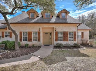 605 Bending Oak Dr, Dripping Springs, TX 78620