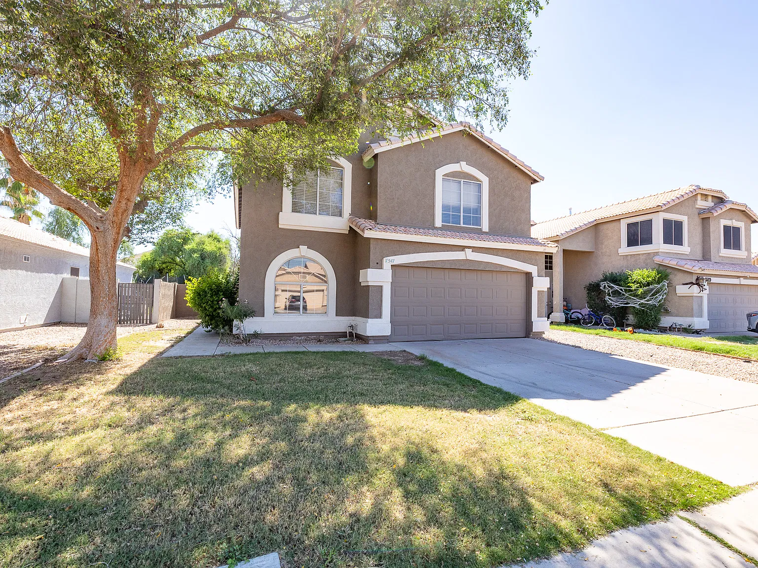 5 bed, 2169 sqft, $2,500 — Photo 3