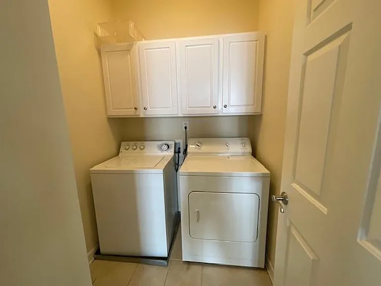 3513 Edgemont Dr — Photo 17