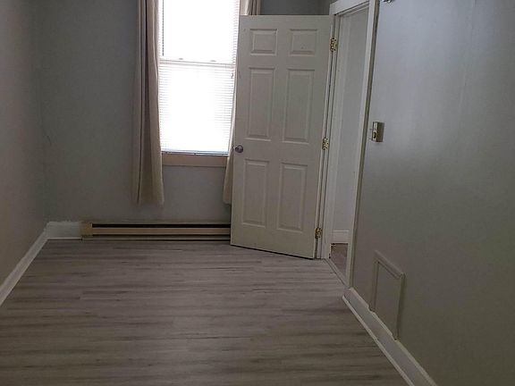3rd image of 200 Park Ave APT 2