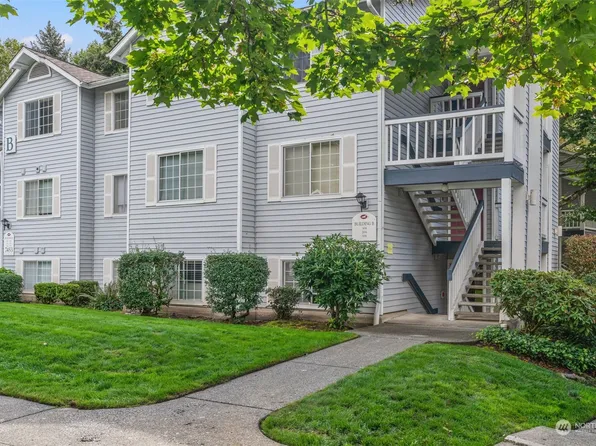 7453 Newcastle Golf Club Road #B304, Newcastle, WA 98059