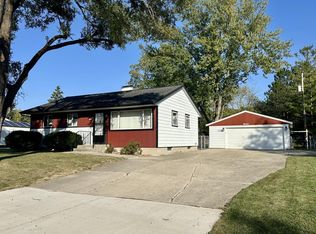 7332 S 36th St, Franklin, WI 53132