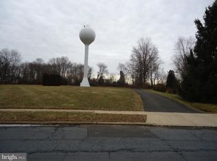 2382 Greensward Rd N, Warrington, PA 18976