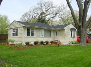 2911 Shady Ln, Twin Lakes, WI 53181