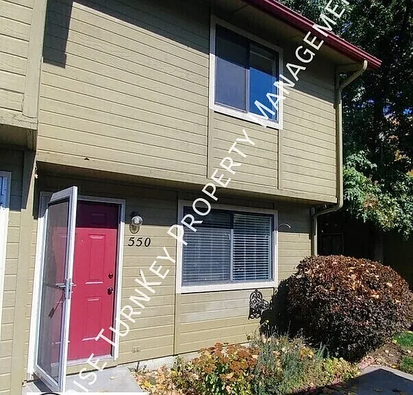 550 E Pennsylvania St — Photo 9