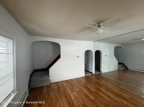 162 N 3rd St, Old Forge, PA 18518