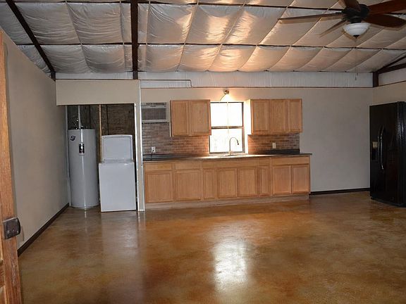 3rd image of 211 Ringtail Rd