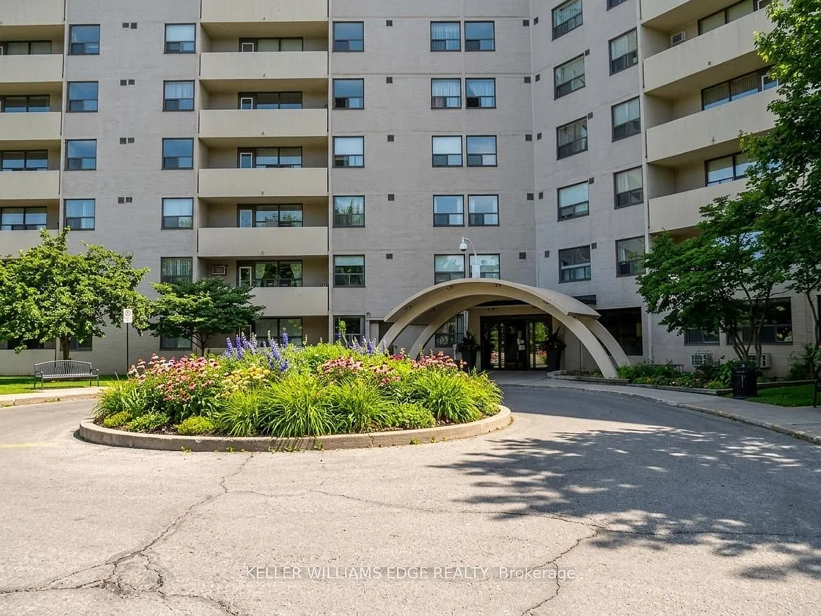 2 bed, $2,400 — Photo 1
