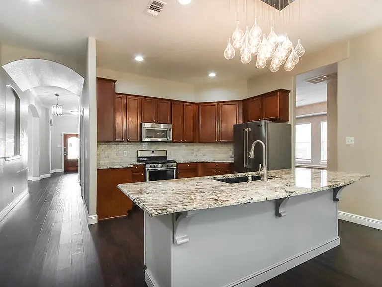 21620 Hackamore Ct — Photo 6