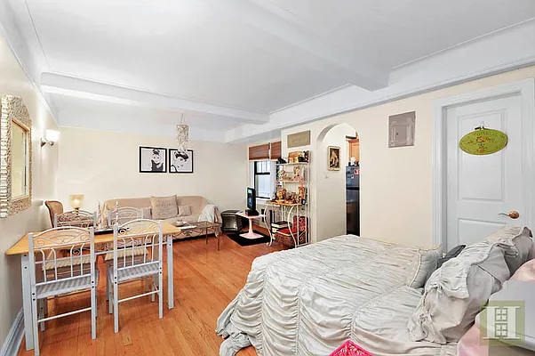 Rented by Halstead Real Estate | media 16