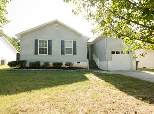 4225 Whitfield Rd, Winston Salem, NC 27105