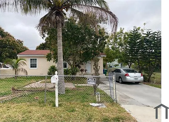 3 bed, 1290 sqft, $2,500 — Photo 1