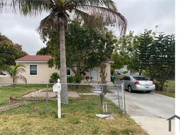 1165 W 32nd St, Riviera Beach, FL 33404