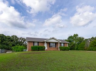 201 Mark Spitz Dr, Clarksville, TN 37042