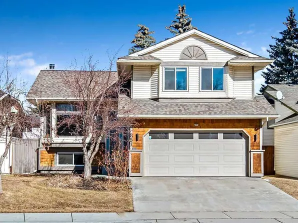 851 S McKenzie Dr SE, Calgary, AB T2Z 1W3