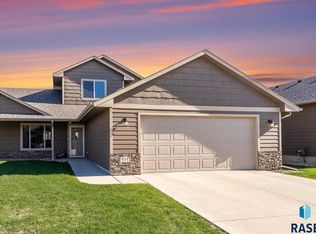 4312 W Kinsley Pl, Sioux Falls, SD 57108