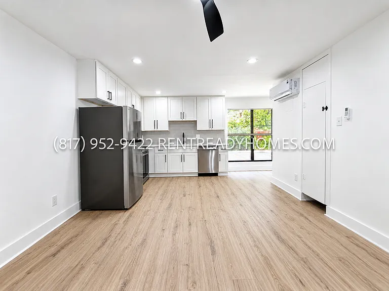 1510 W Jefferson Blvd #107 — Photo 4