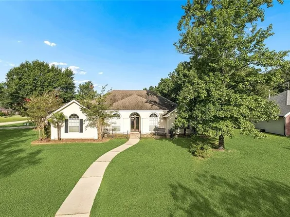 403 Avenue Palais Royal, Covington, LA 70433