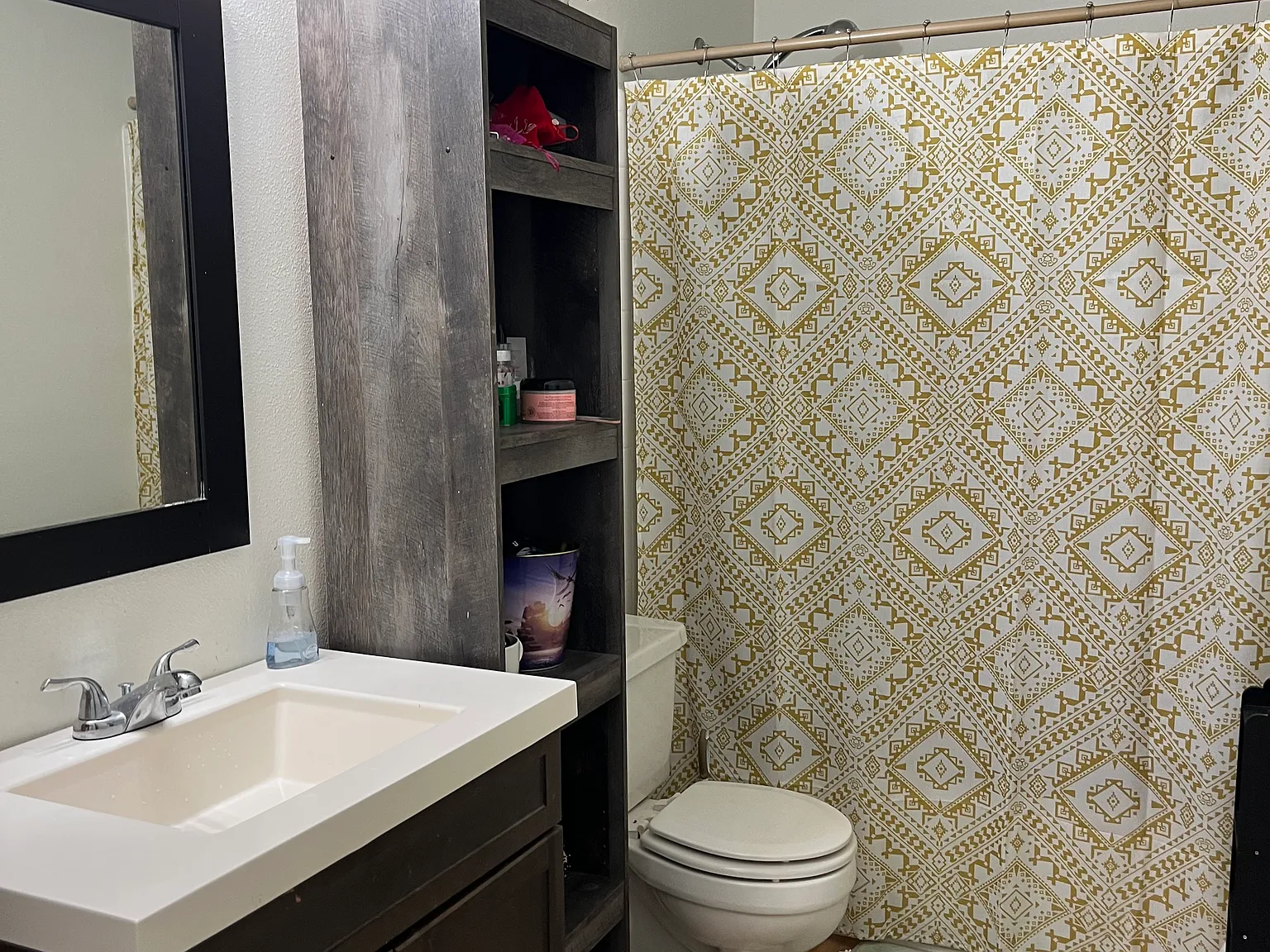 2 bed, 990 sqft, $1,400 — Photo 3