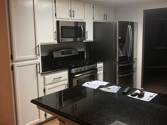 4th image of 2636 Dardanelle Dr
